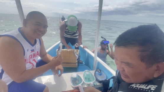 Calatagan Batangas Little Boracay - ice cream vendor on the sea