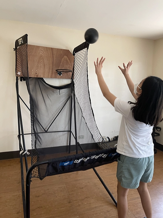 A&A Garden Suites - Basketball