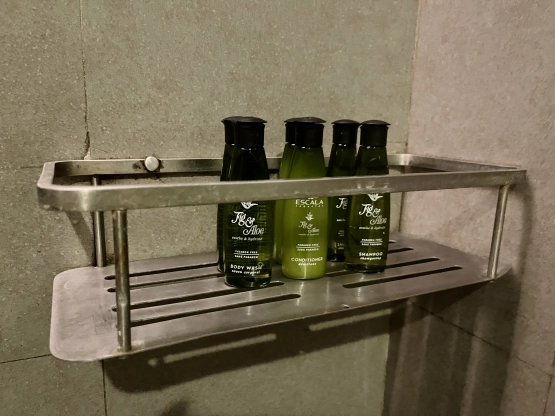 Escala Tagaytay - room more toiletries kit