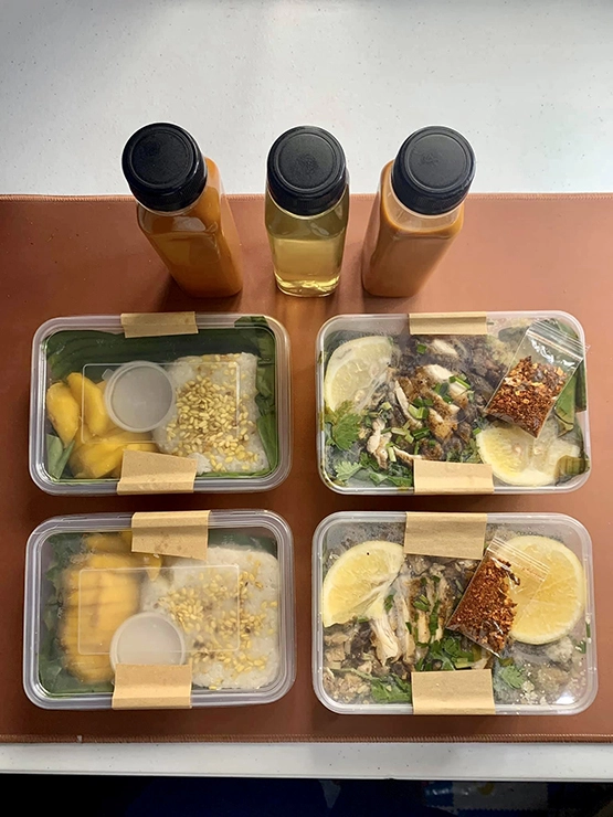 Thai Joint PH - Mango sticky rice and pad thai take out