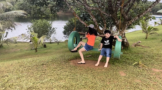 Chandava lake resort cavinti laguna - Swing hanging from tree