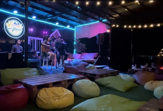 Janna's Place Lumban Laguna - Serenaded by live band
