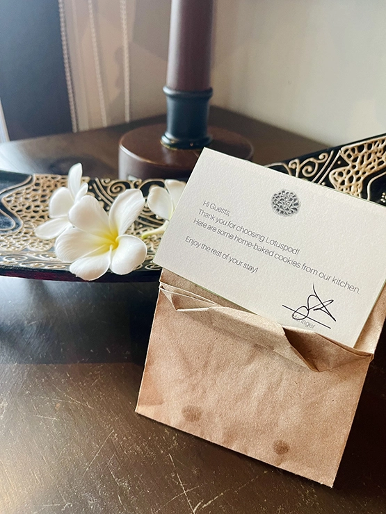 Lotuspod Bed and Breakfast - Welcome cookies