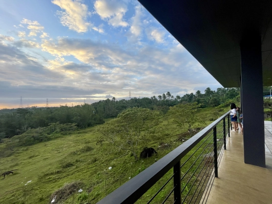 Spacio Caliraya - entrance