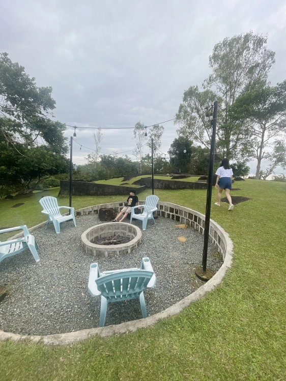 Spacio Caliraya - bonfire