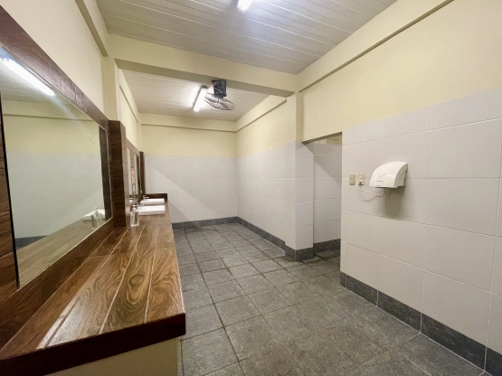 Oasis resort hotel powder room