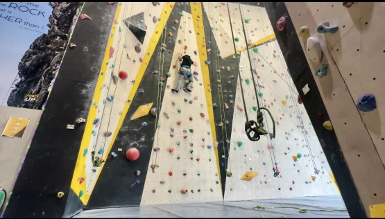Power Up - second level climb