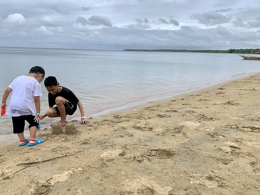 Calilayan cove Unisan Quezon - Beach at day